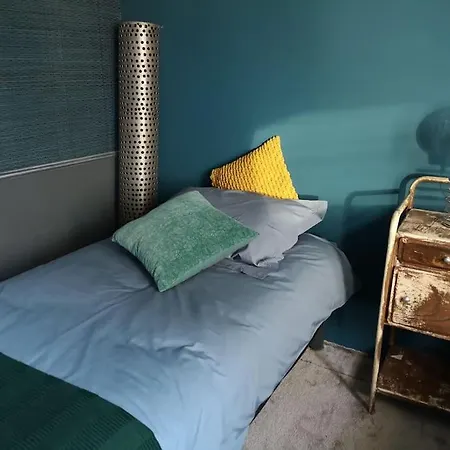 Apartment Pause En Provence Au Village Des Antiquaires De La Gare L'Isle-sur-la-Sorgue