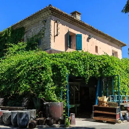 Pause En Provence Au Village Des Antiquaires De La Gare * L'Isle-sur-la-Sorgue